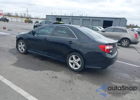 2012 Toyota Camry Se z USA, uszkodzony, nr VIN 4T1BF1FK8CU146662